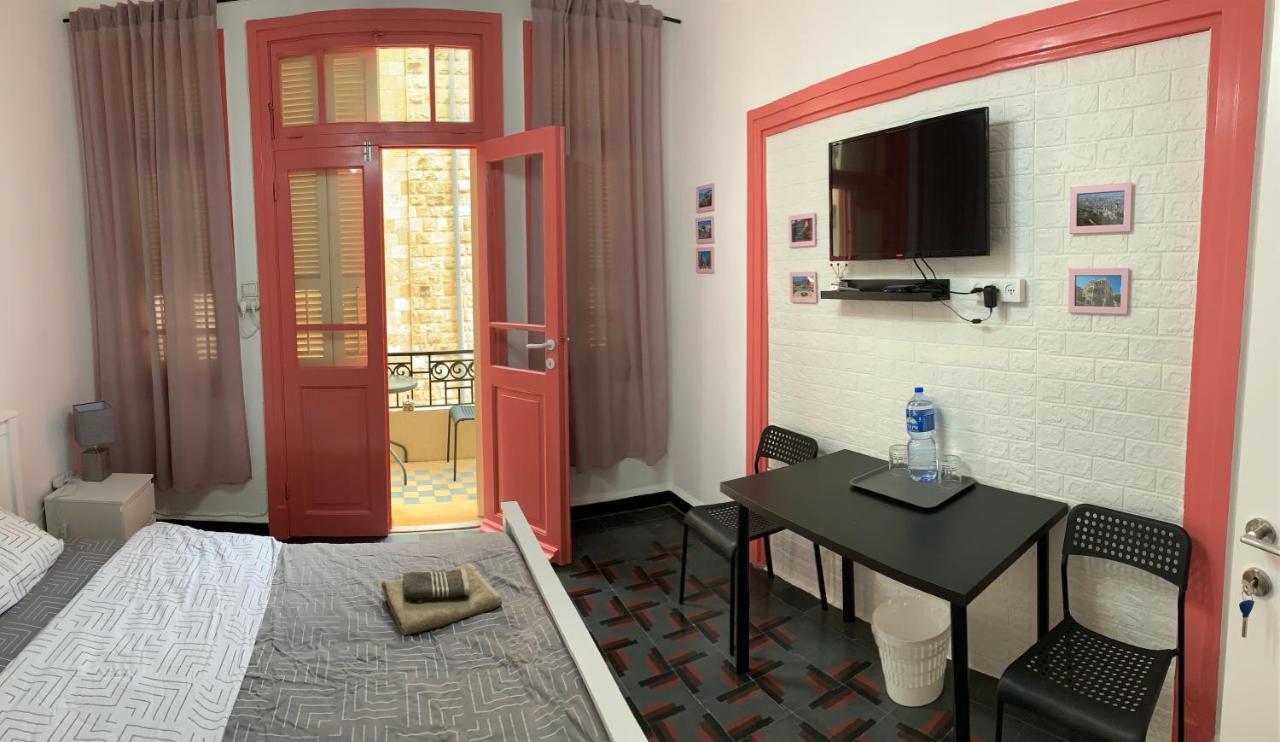 Guesthouse Comfy - Separate Rooms In The Apartment For A Relaxing Holiday ไฮฟา ภายนอก รูปภาพ