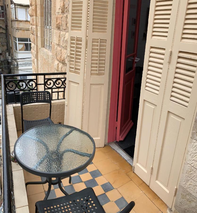 Guesthouse Comfy - Separate Rooms In The Apartment For A Relaxing Holiday ไฮฟา ภายนอก รูปภาพ