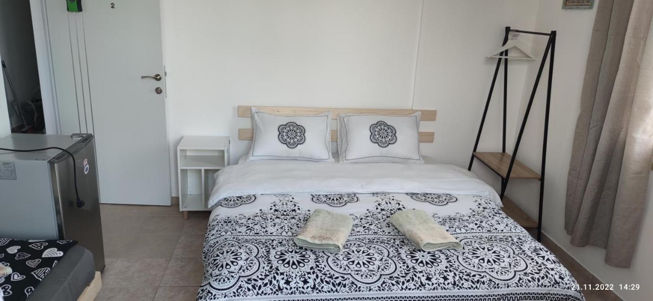 Guesthouse Comfy - Separate Rooms In The Apartment For A Relaxing Holiday ไฮฟา ภายนอก รูปภาพ