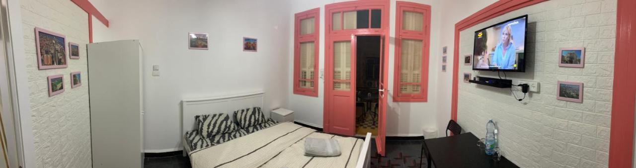 Guesthouse Comfy - Separate Rooms In The Apartment For A Relaxing Holiday ไฮฟา ภายนอก รูปภาพ