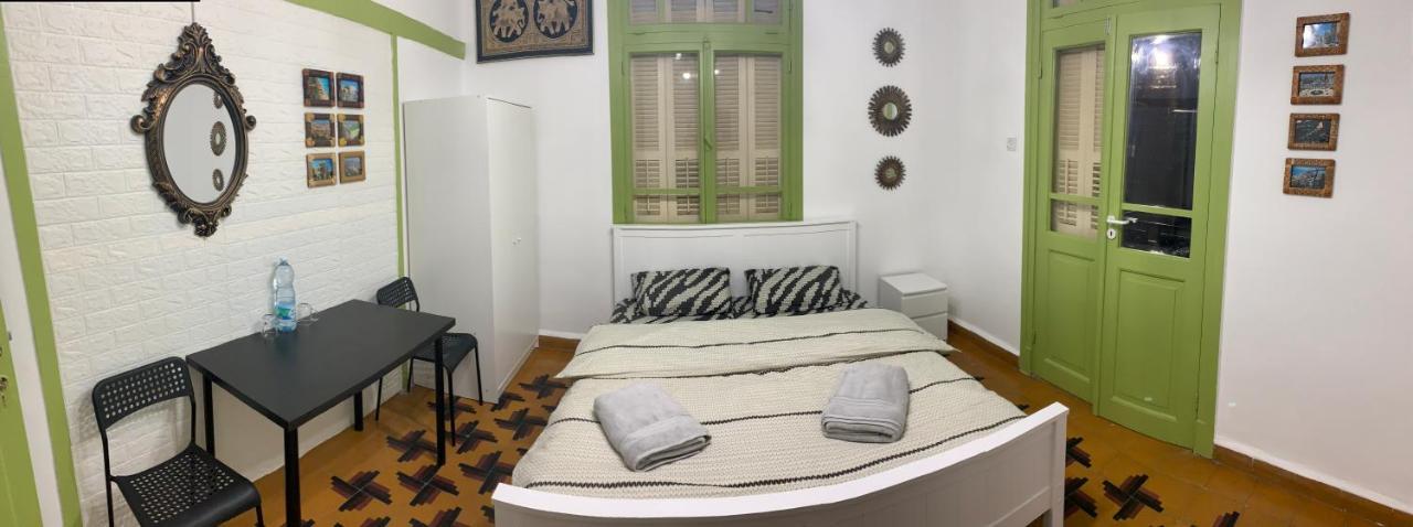 Guesthouse Comfy - Separate Rooms In The Apartment For A Relaxing Holiday ไฮฟา ภายนอก รูปภาพ