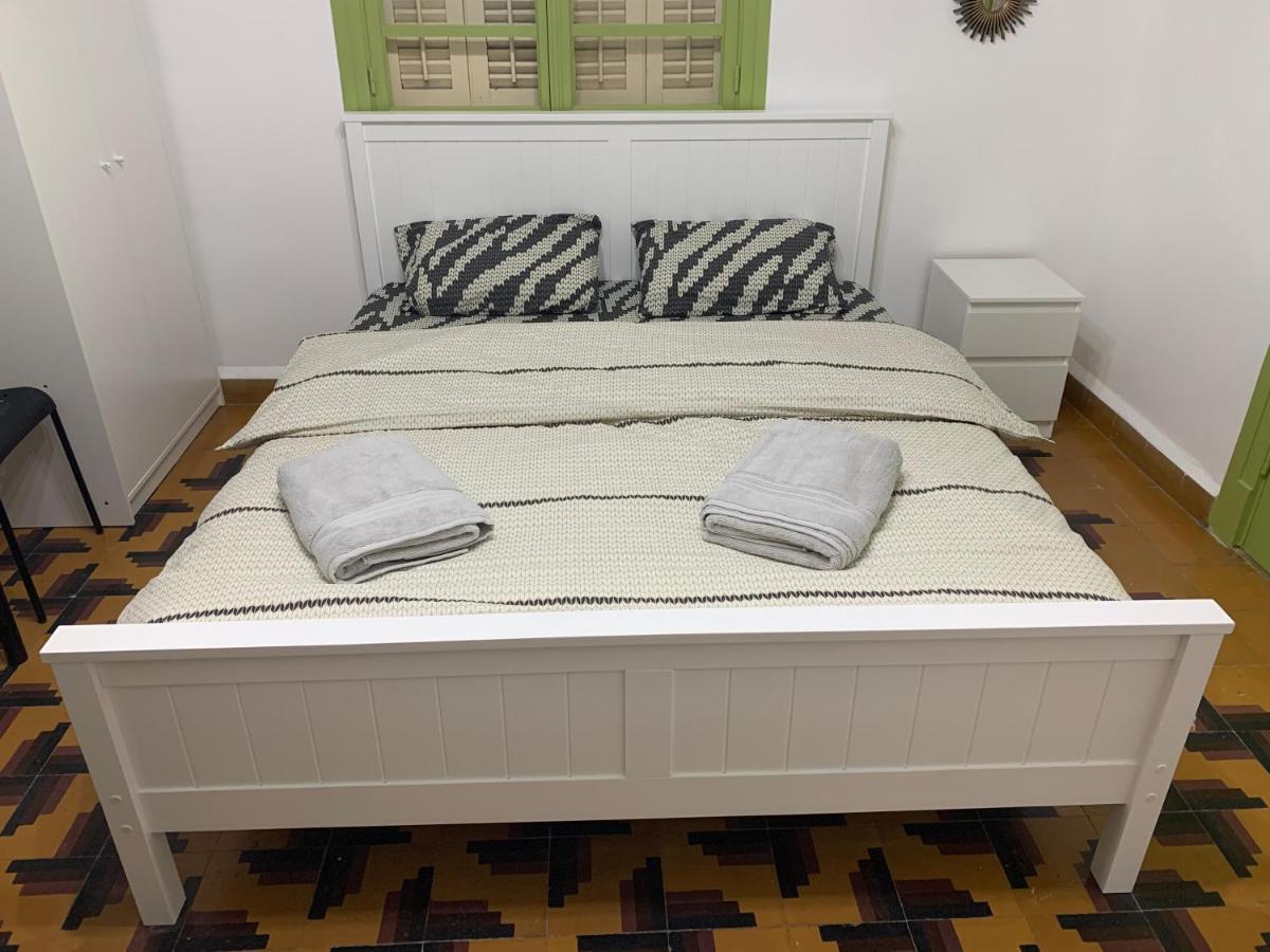 Guesthouse Comfy - Separate Rooms In The Apartment For A Relaxing Holiday ไฮฟา ภายนอก รูปภาพ